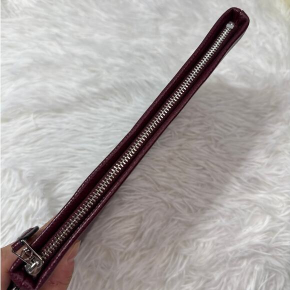 COACH Burgundy Wristlet with card slots - Picture 4 of 10